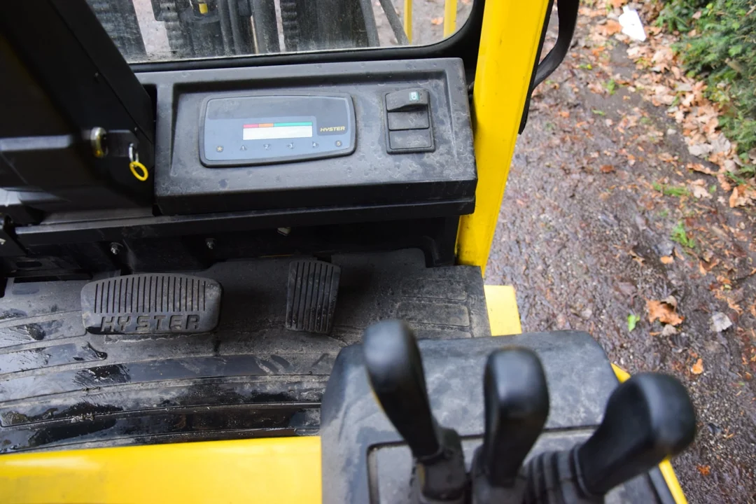 2016 48v 575Ah batterij garandeert lange werkuren zonder onderbreking.