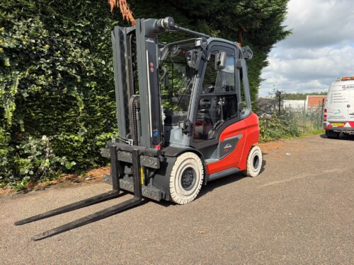 Linde H35D-01 (2023) — diesele heftruck 3.500 kg